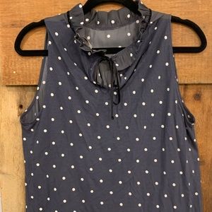 Gray small polka dot shell